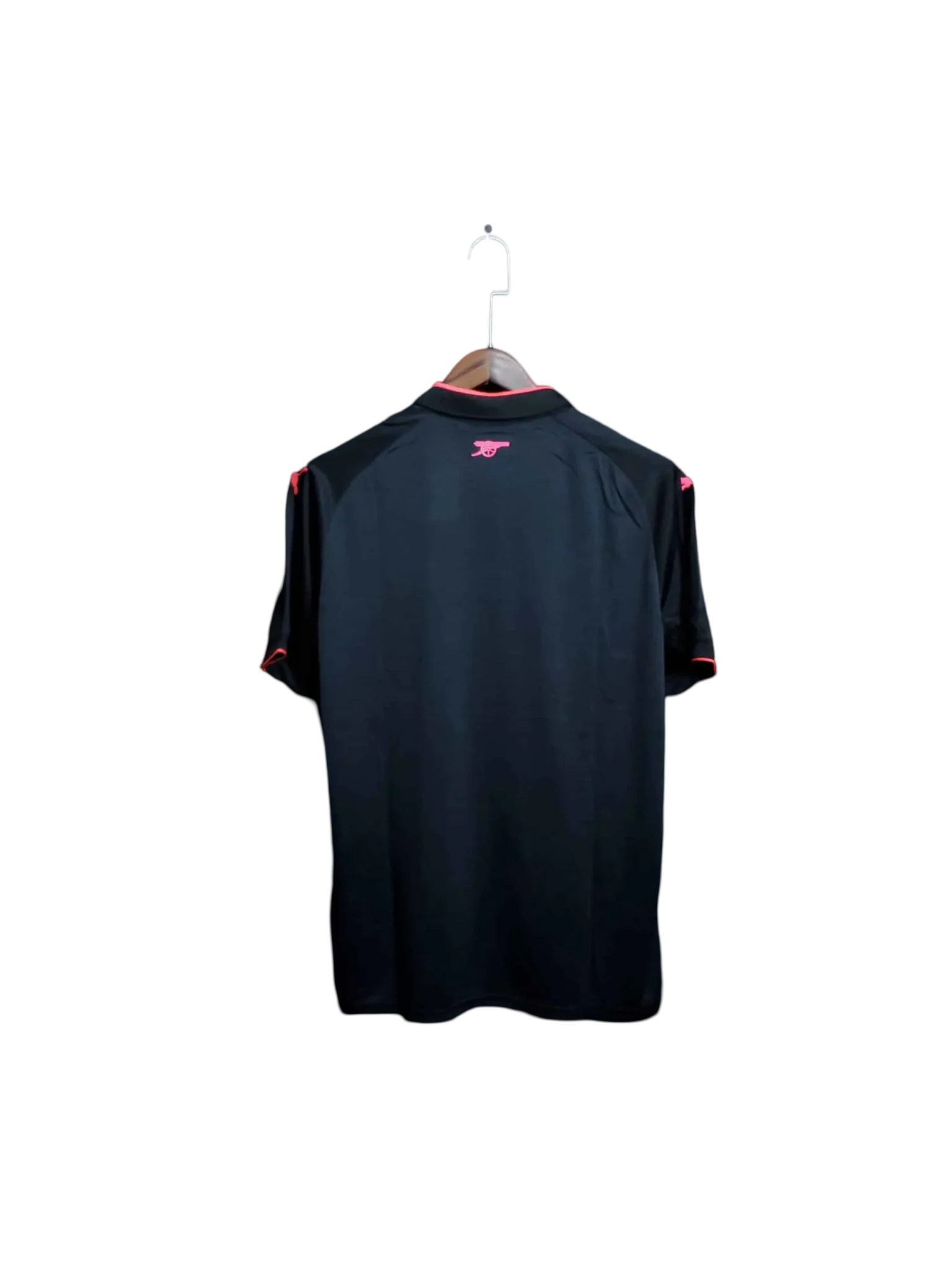 https://cdn.shopify.com/s/files/1/0826/7228/8075/files/20172018-arsenal-fly-emirates-third-retro-kit-classickits433-196991.webp?v=1741198350