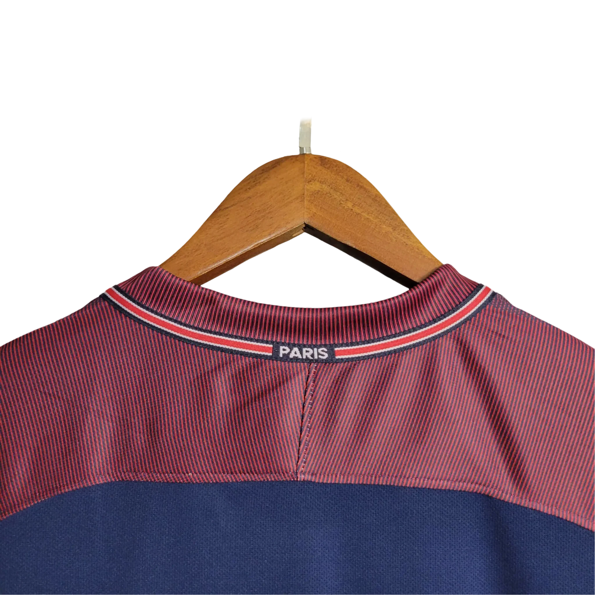 https://cdn.shopify.com/s/files/1/0826/7228/8075/files/20172018-paris-saint-germain-fly-emirates-home-retro-jersey-588803.webp?v=1741198007