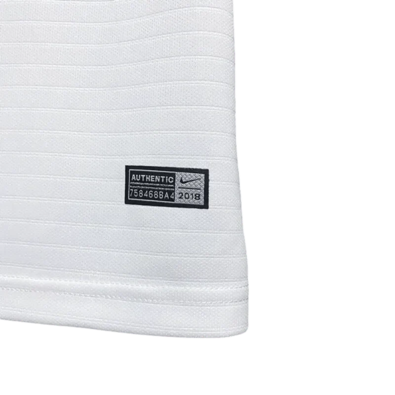 https://cdn.shopify.com/s/files/1/0826/7228/8075/files/2018-england-home-retro-kit-413864.webp?v=1741196965