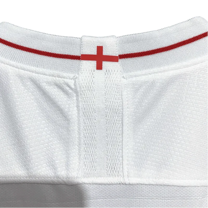 https://cdn.shopify.com/s/files/1/0826/7228/8075/files/2018-england-home-retro-kit-603849.webp?v=1741196967
