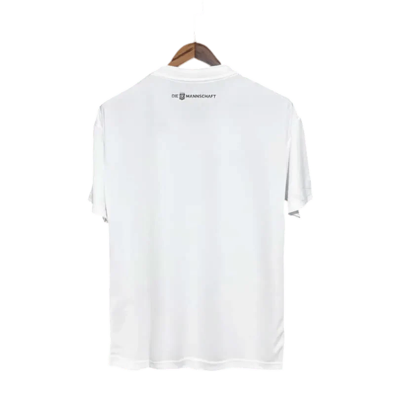 https://cdn.shopify.com/s/files/1/0826/7228/8075/files/2018-germany-home-retro-kit-120156.webp?v=1741197026