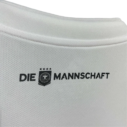 https://cdn.shopify.com/s/files/1/0826/7228/8075/files/2018-germany-home-retro-kit-353321.webp?v=1741197026