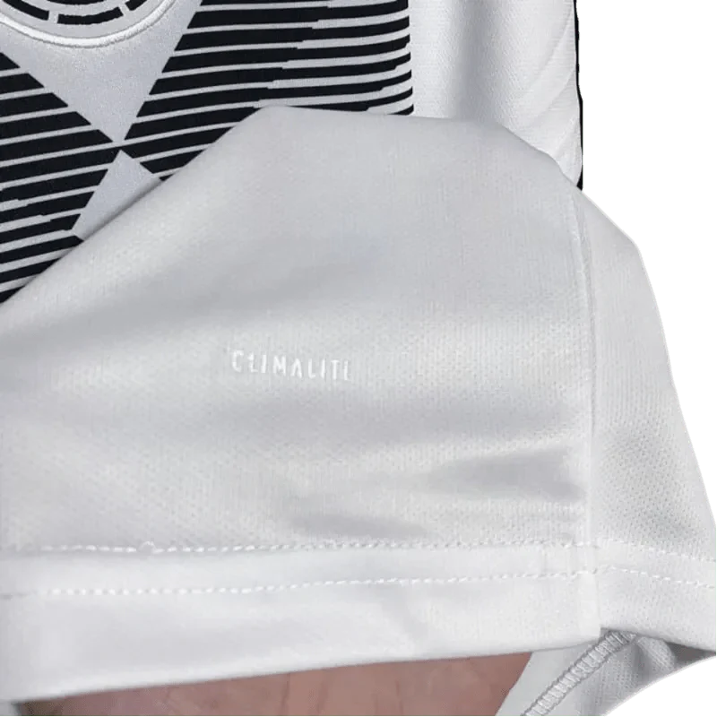 https://cdn.shopify.com/s/files/1/0826/7228/8075/files/2018-germany-home-retro-kit-811138.webp?v=1741197025