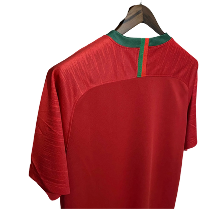 https://cdn.shopify.com/s/files/1/0826/7228/8075/files/2018-portugal-home-retro-kit-376115.webp?v=1741197180