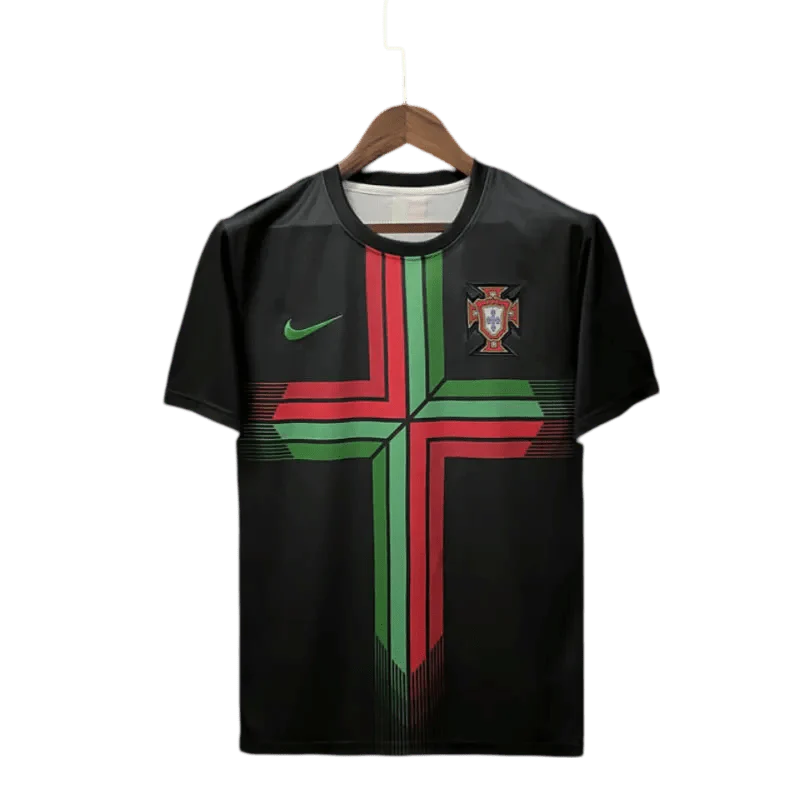 https://cdn.shopify.com/s/files/1/0826/7228/8075/files/2018-portugal-pre-match-training-retro-kit-953297.webp?v=1741197026