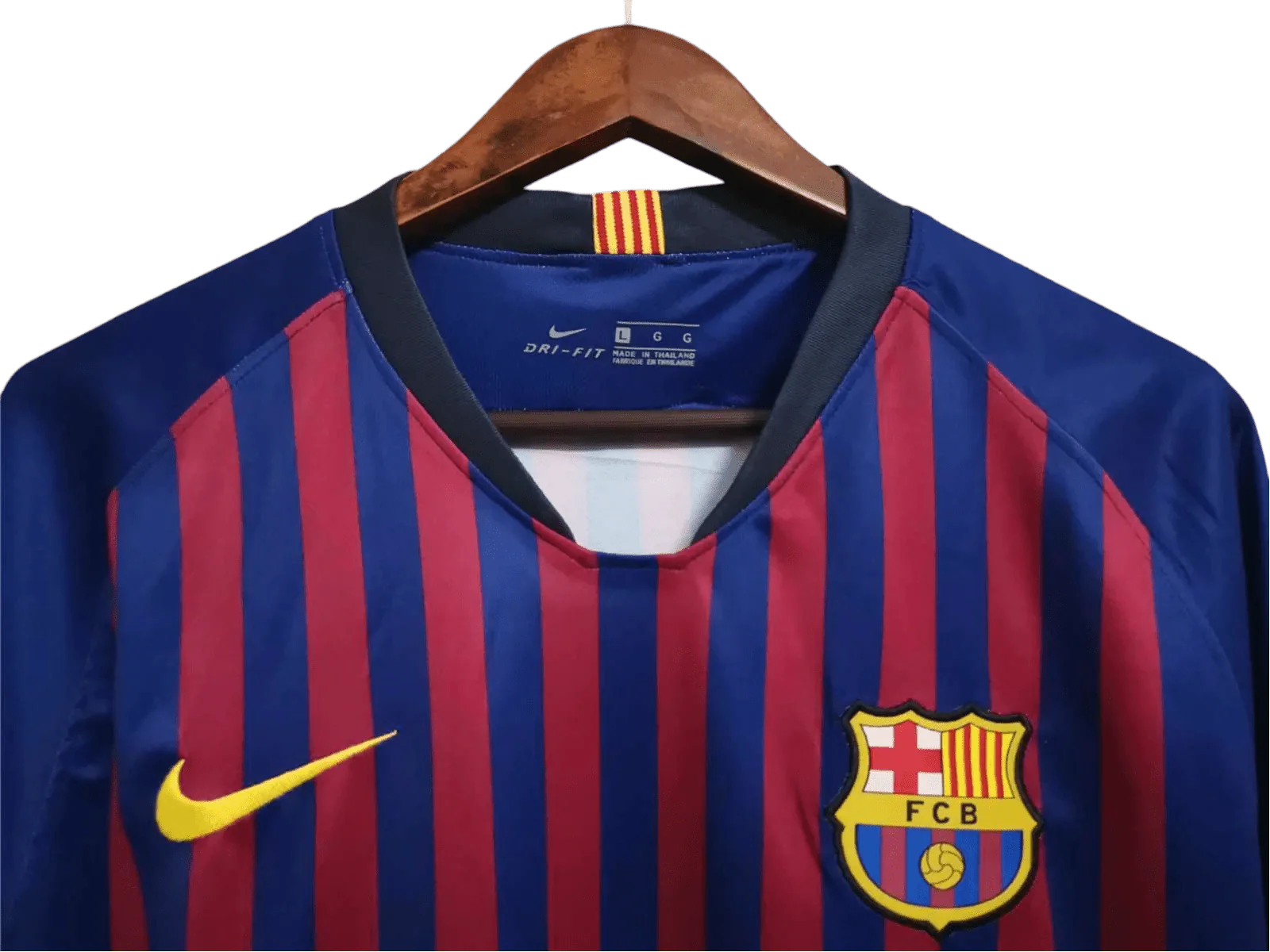 https://cdn.shopify.com/s/files/1/0826/7228/8075/files/20182019-fc-barcelona-rakuten-home-retro-kit-489952.webp?v=1741197545