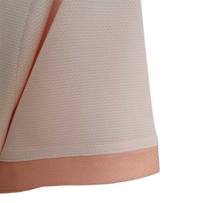 https://cdn.shopify.com/s/files/1/0826/7228/8075/files/20182019-manchester-united-chevrolet-away-retro-kit-classickits433-638224.webp?v=1741197746