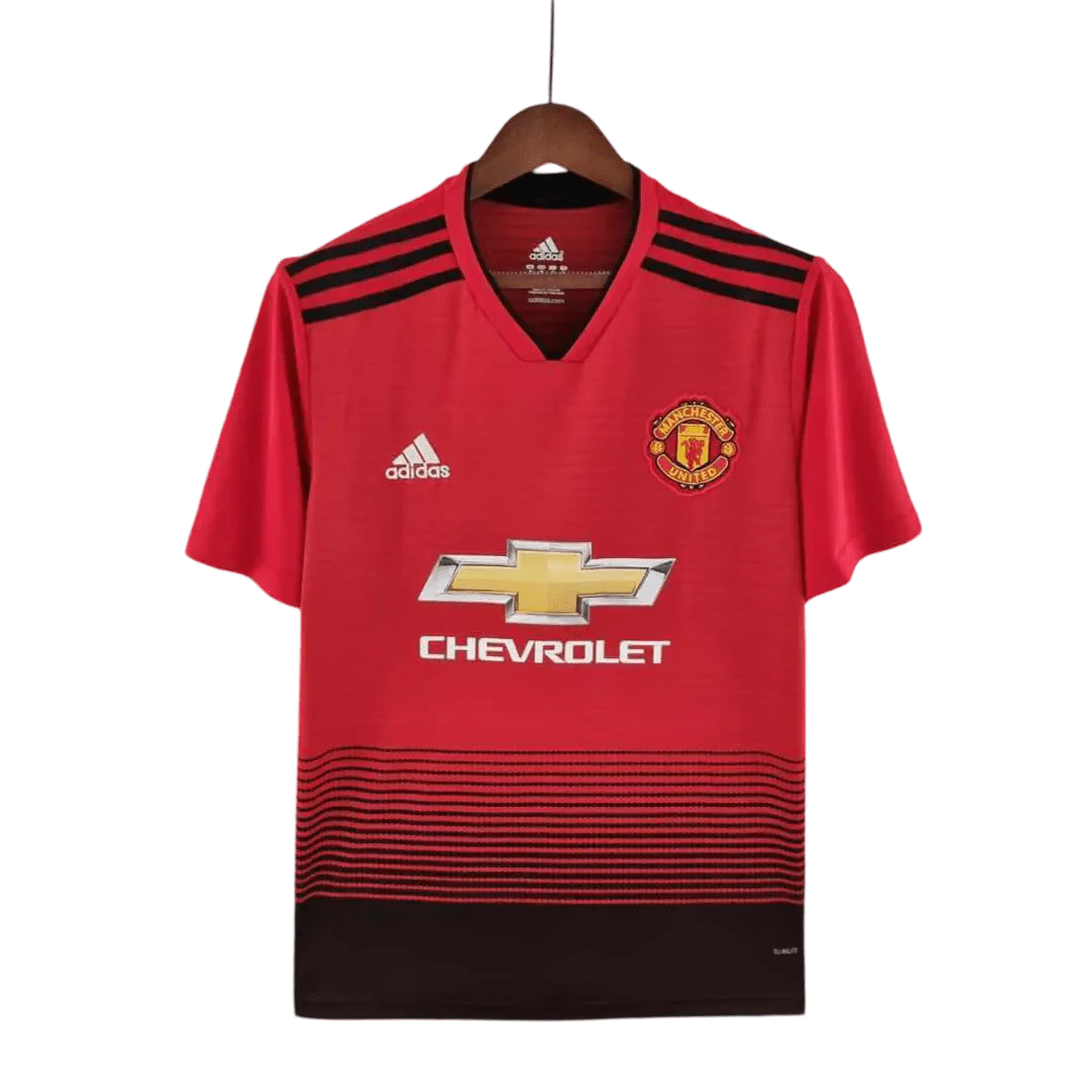 https://cdn.shopify.com/s/files/1/0826/7228/8075/files/20182019-manchester-united-chevrolet-home-retro-kit-classickits433-468405.webp?v=1741197614