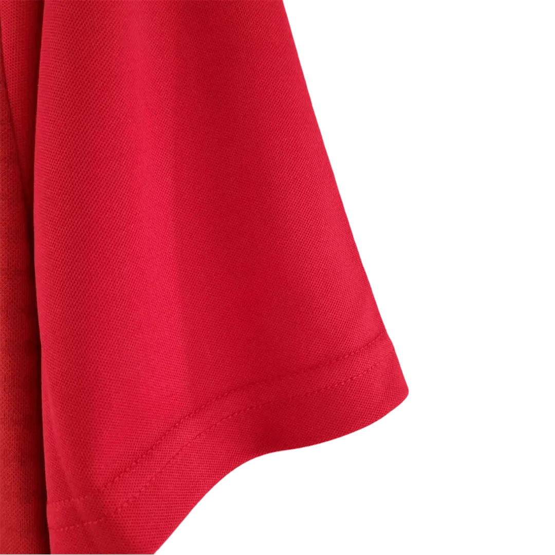 https://cdn.shopify.com/s/files/1/0826/7228/8075/files/20182019-manchester-united-chevrolet-home-retro-kit-classickits433-949777.webp?v=1741197616