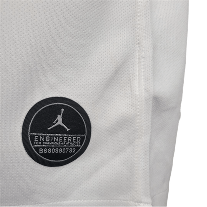 https://cdn.shopify.com/s/files/1/0826/7228/8075/files/20182019-paris-saint-germain-fly-emirates-white-champions-league-retro-kit-long-sleeve-250722.png?v=1741197868