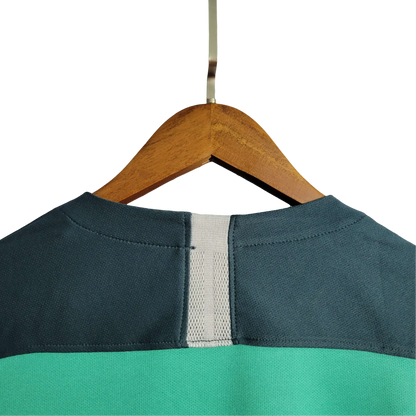 https://cdn.shopify.com/s/files/1/0826/7228/8075/files/20182019-tottenham-hotspur-aia-green-third-retro-kit-classickits433-238013.webp?v=1741199153
