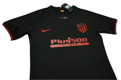 https://cdn.shopify.com/s/files/1/0826/7228/8075/files/20192020-atletico-madrid-plus500-away-black-retro-kit-classickits433-172290.webp?v=1741198274