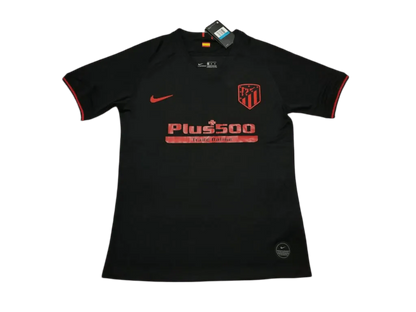 https://cdn.shopify.com/s/files/1/0826/7228/8075/files/20192020-atletico-madrid-plus500-away-black-retro-kit-classickits433-475869.webp?v=1741198270