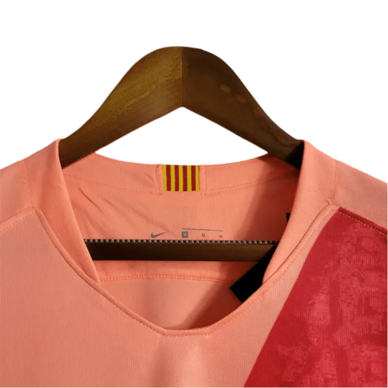 https://cdn.shopify.com/s/files/1/0826/7228/8075/files/20192020-fc-barcelona-rakuten-away-2nd-retro-kit-classickits433-945035.webp?v=1741197543