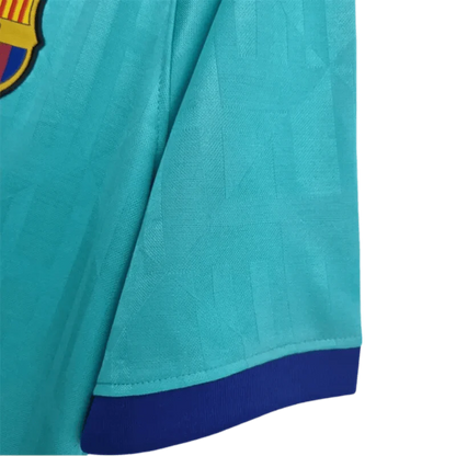 https://cdn.shopify.com/s/files/1/0826/7228/8075/files/20192020-fc-barcelona-rakuten-third-away-retro-kit-classickits433-677268.webp?v=1741197550