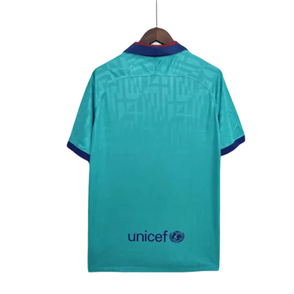 https://cdn.shopify.com/s/files/1/0826/7228/8075/files/20192020-fc-barcelona-rakuten-third-away-retro-kit-classickits433-810717.webp?v=1741197548