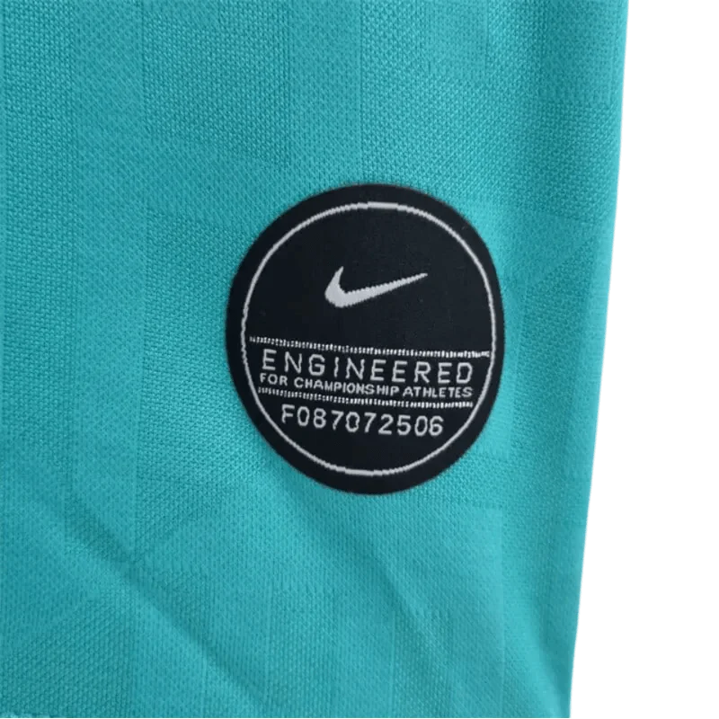https://cdn.shopify.com/s/files/1/0826/7228/8075/files/20192020-fc-barcelona-rakuten-third-away-retro-kit-classickits433-962955.webp?v=1741197551
