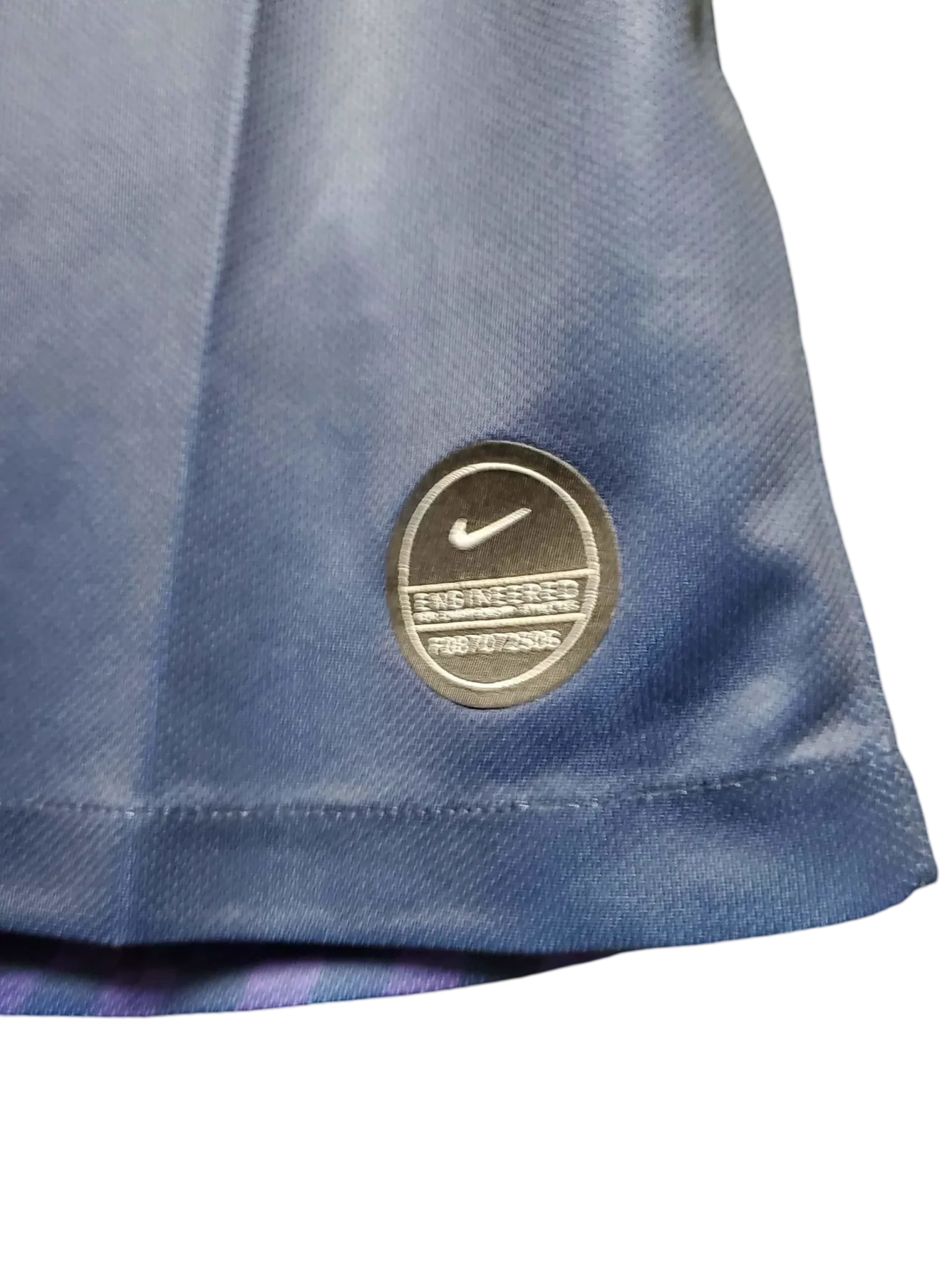 https://cdn.shopify.com/s/files/1/0826/7228/8075/files/20192020-tottenham-hotspur-aia-away-retro-kit-classickits433-744812.webp?v=1741198000