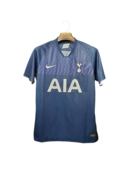 https://cdn.shopify.com/s/files/1/0826/7228/8075/files/20192020-tottenham-hotspur-aia-away-retro-kit-classickits433-943044.webp?v=1741197999