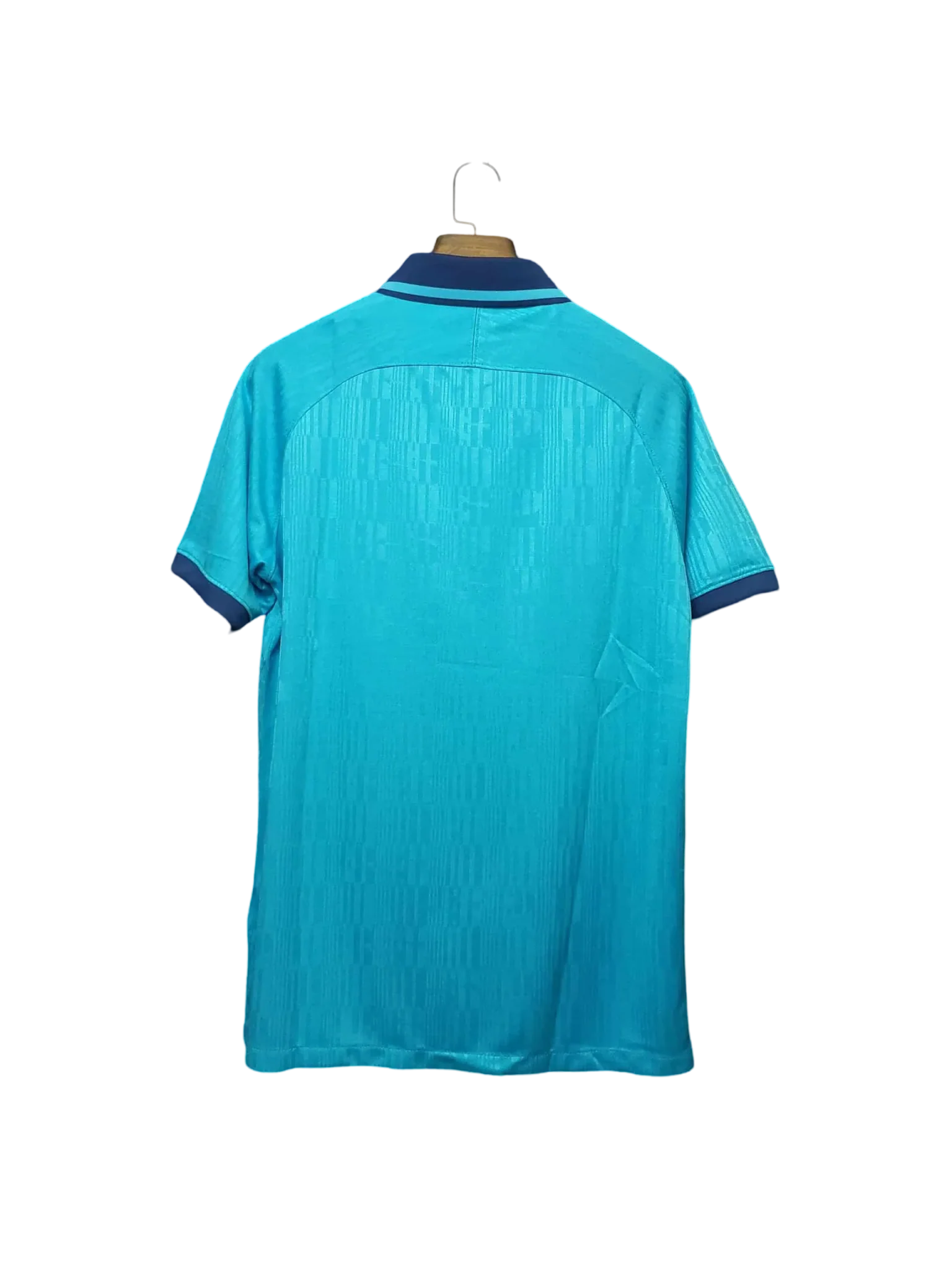 https://cdn.shopify.com/s/files/1/0826/7228/8075/files/20192020-tottenham-hotspur-aia-blue-third-retro-kit-classickits433-366965.webp?v=1741198017