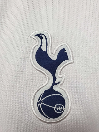 https://cdn.shopify.com/s/files/1/0826/7228/8075/files/20192020-tottenham-hotspur-aia-home-retro-kit-classickits433-636669.webp?v=1741198010