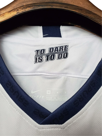 https://cdn.shopify.com/s/files/1/0826/7228/8075/files/20192020-tottenham-hotspur-aia-home-retro-kit-classickits433-812025.webp?v=1741198011