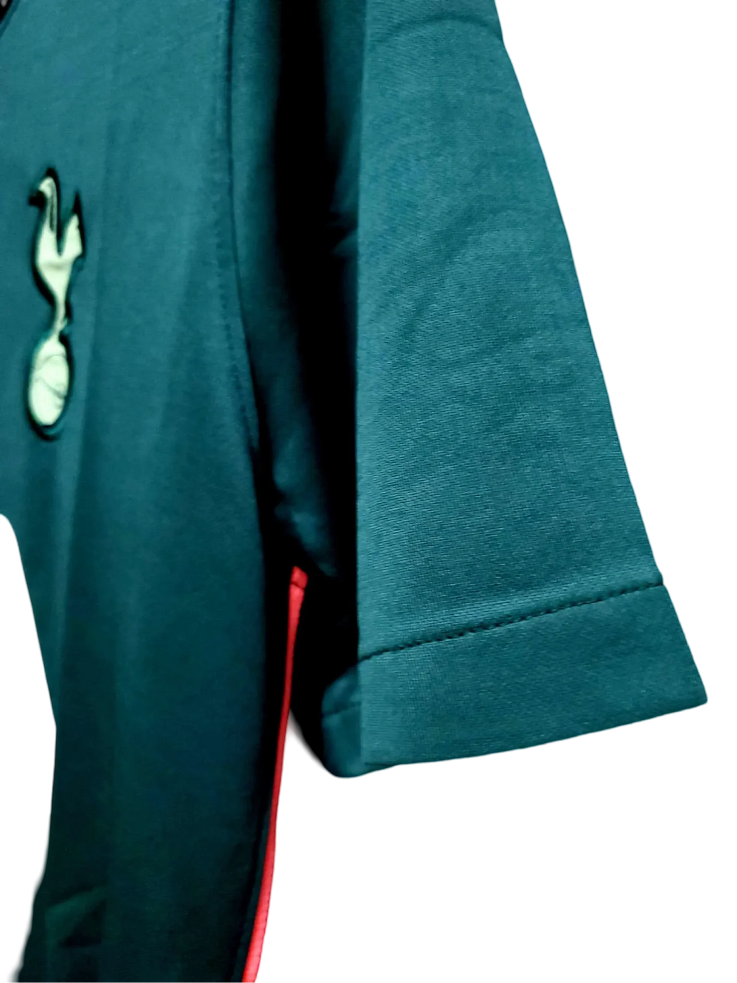 https://cdn.shopify.com/s/files/1/0826/7228/8075/files/20202021-tottenham-hotspur-aia-green-away-retro-kit-classickits433-263141.webp?v=1741198001