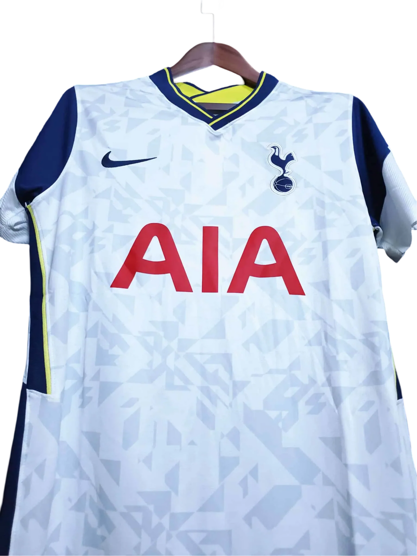 https://cdn.shopify.com/s/files/1/0826/7228/8075/files/20202021-tottenham-hotspur-aia-home-retro-kit-classickits433-636401.webp?v=1741198006