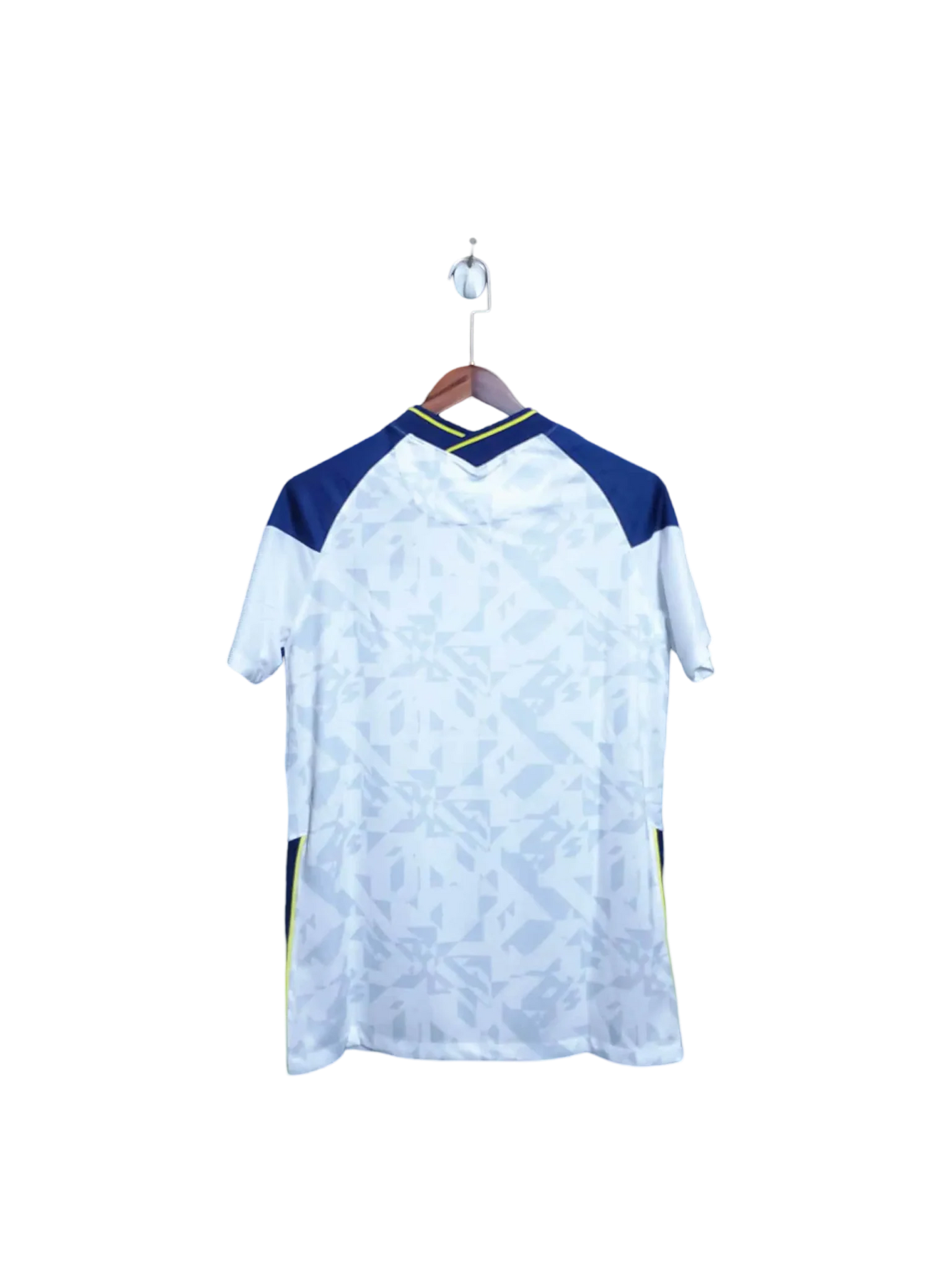 https://cdn.shopify.com/s/files/1/0826/7228/8075/files/20202021-tottenham-hotspur-aia-home-retro-kit-classickits433-853116.webp?v=1741198005