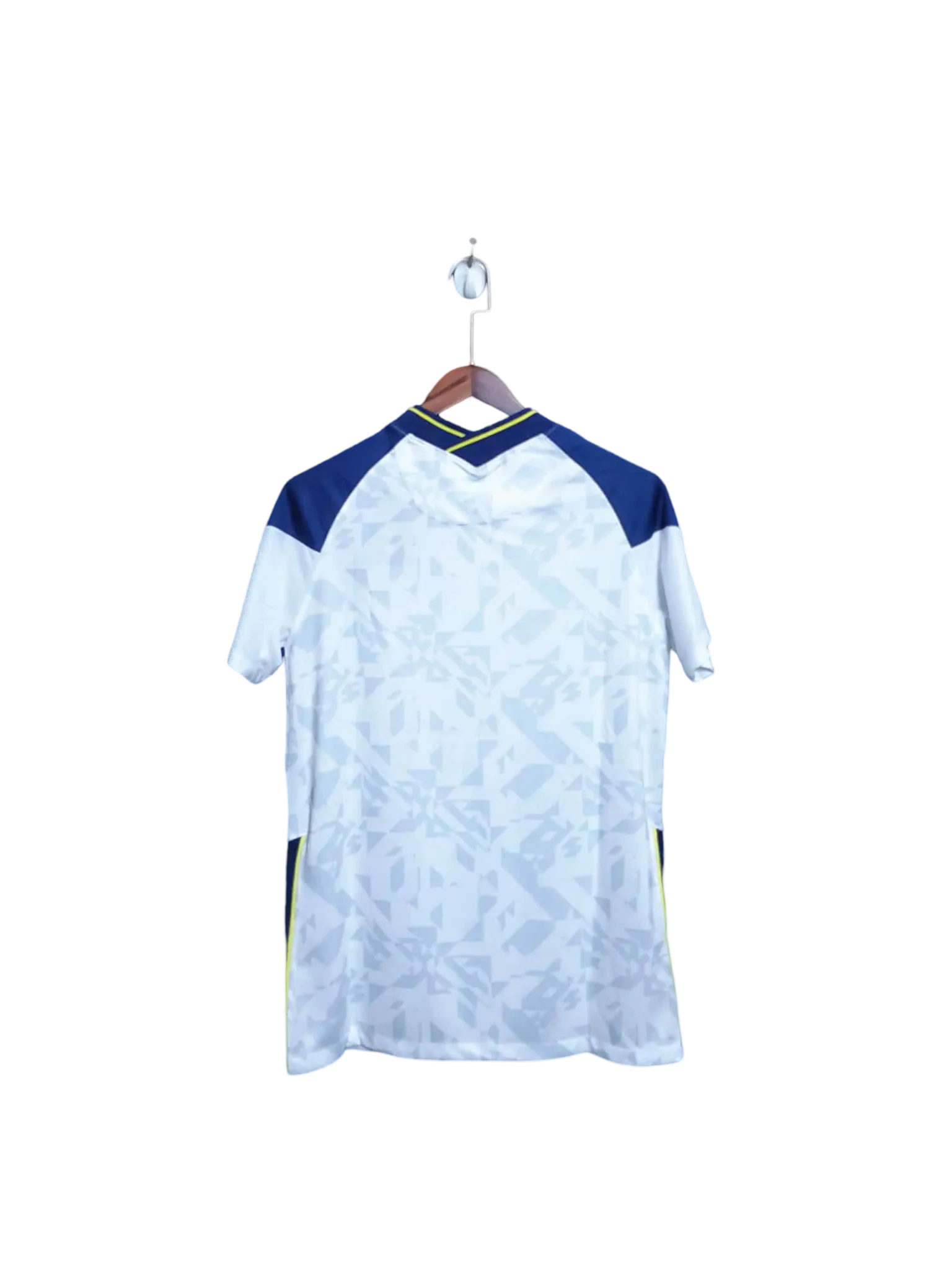 https://cdn.shopify.com/s/files/1/0826/7228/8075/files/20202021-tottenham-hotspur-aia-home-retro-kit-classickits433-853116.webp?v=1741198005