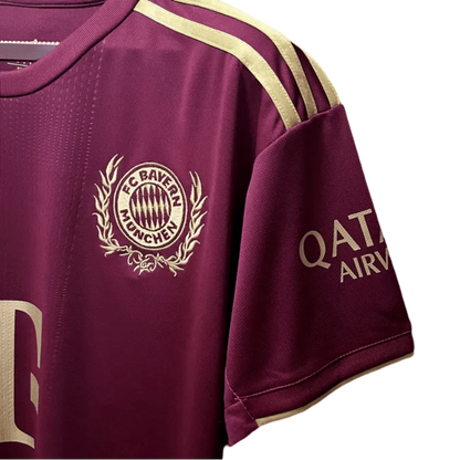 https://cdn.shopify.com/s/files/1/0826/7228/8075/files/20232024-bayern-munich-limited-edition-red-oktoberfest-kit-fan-version-classickits433-190700.webp?v=1741198464