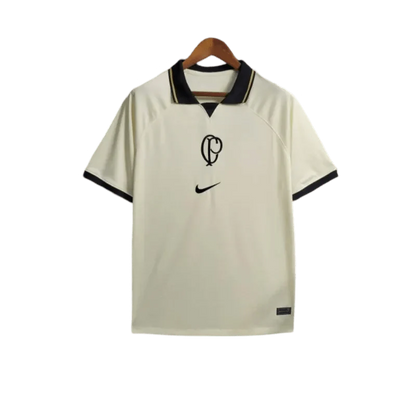 https://cdn.shopify.com/s/files/1/0826/7228/8075/files/20232024-corinthians-beige-kit-special-edition-fan-version-jersey-885865.webp?v=1741198454