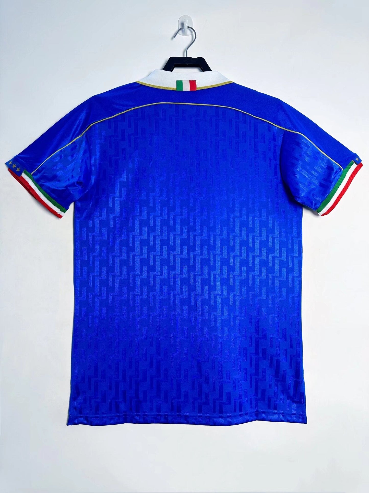 https://cdn.shopify.com/s/files/1/0891/1768/8155/files/ItalyHomeshirt-1995-back.jpg?v=1740564387