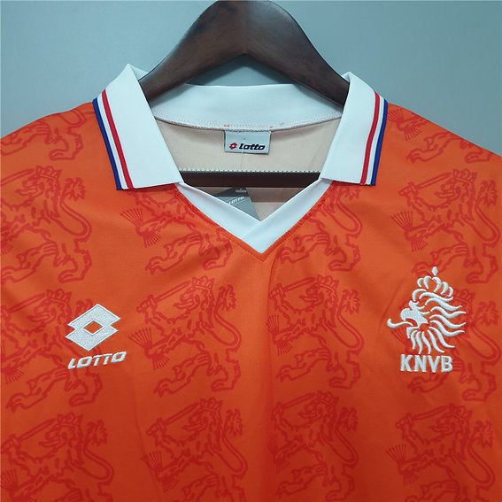 https://cdn.shopify.com/s/files/1/0891/1768/8155/files/The_Netherlands_Home_Shirt_-_1994_-_detail.jpg?v=1740564713