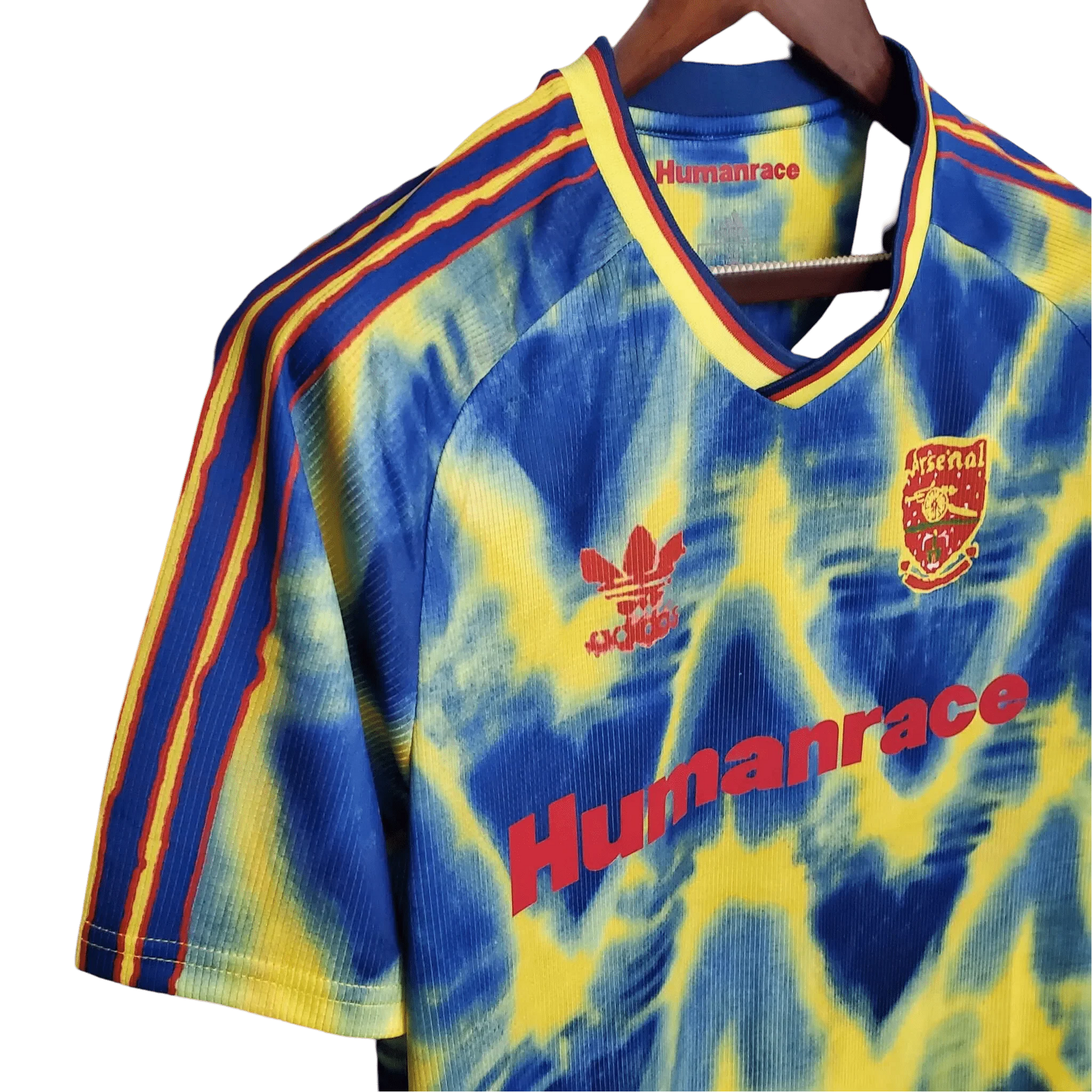 https://cdn.shopify.com/s/files/1/0826/7228/8075/files/arsenal-humanrace-limited-edition-classickits433-550505.webp?v=1741198467
