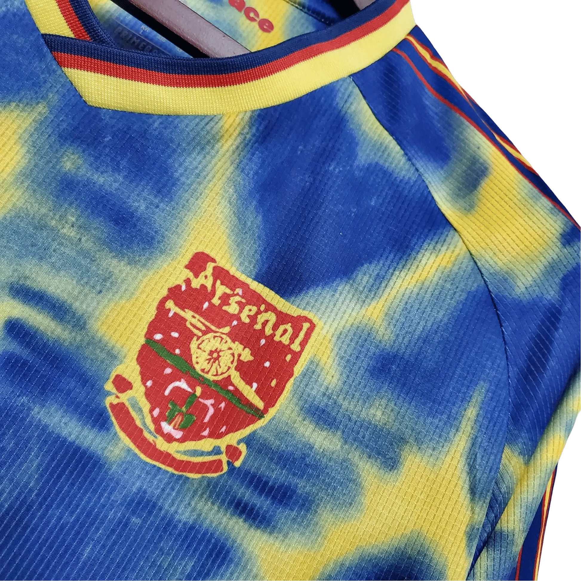 https://cdn.shopify.com/s/files/1/0826/7228/8075/files/arsenal-humanrace-limited-edition-classickits433-697881.webp?v=1741198466
