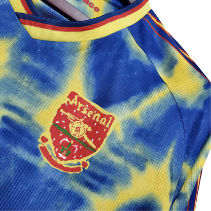 https://cdn.shopify.com/s/files/1/0826/7228/8075/files/arsenal-humanrace-limited-edition-classickits433-697881.webp?v=1741198466