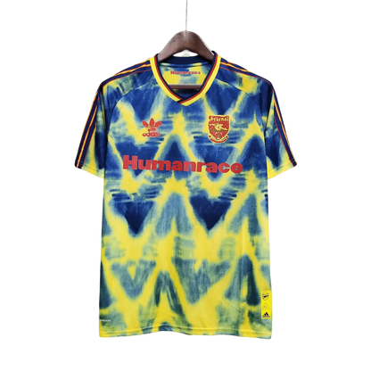 https://cdn.shopify.com/s/files/1/0826/7228/8075/files/arsenal-humanrace-limited-edition-classickits433-822741.webp?v=1741198464