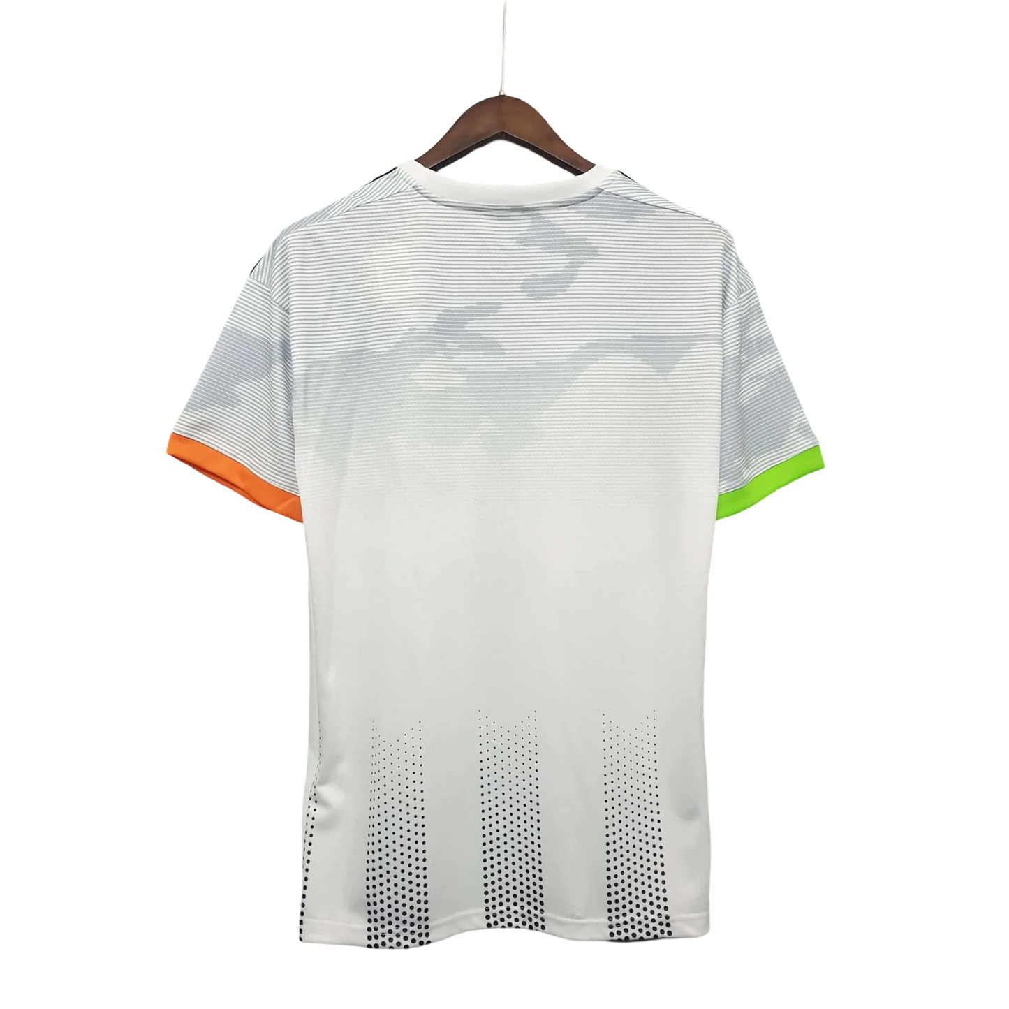 https://cdn.shopify.com/s/files/1/0826/7228/8075/files/juventus-palace-jeep-special-version-531658.webp?v=1741197274