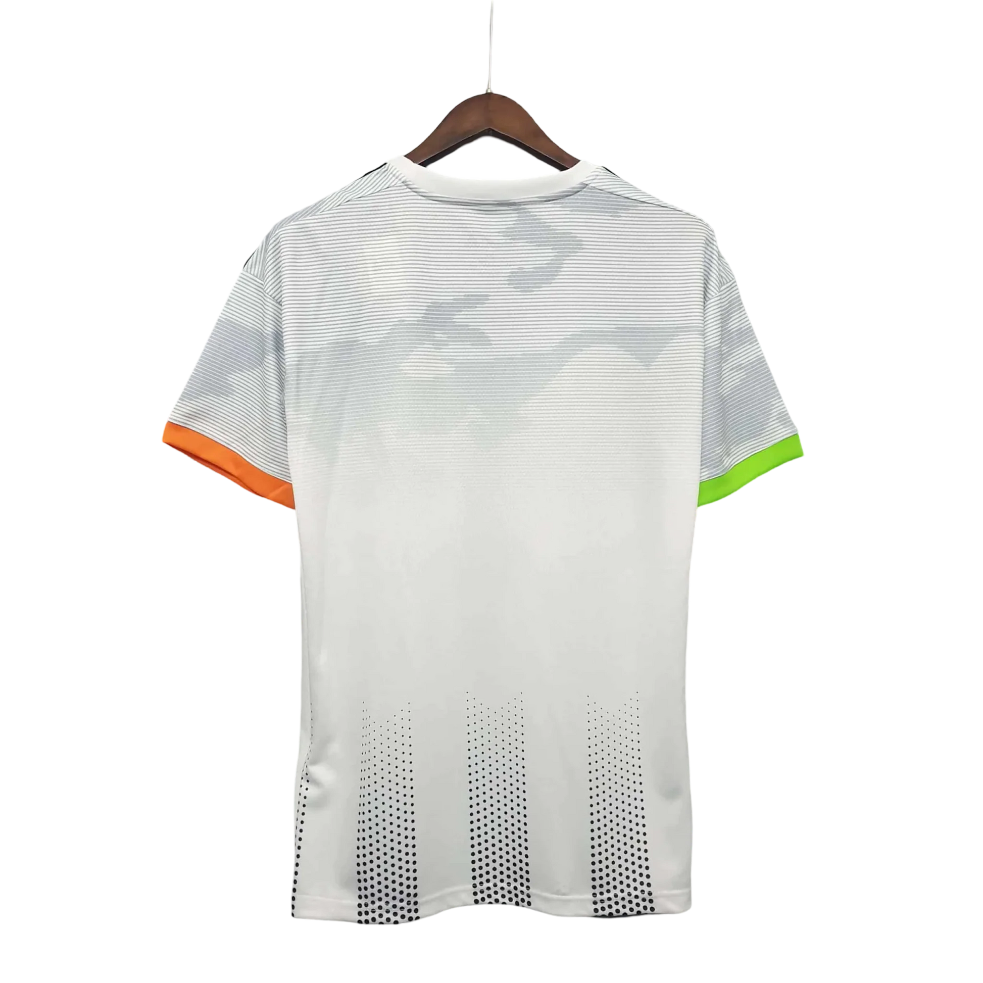 https://cdn.shopify.com/s/files/1/0826/7228/8075/files/juventus-palace-jeep-special-version-531658.webp?v=1741197274