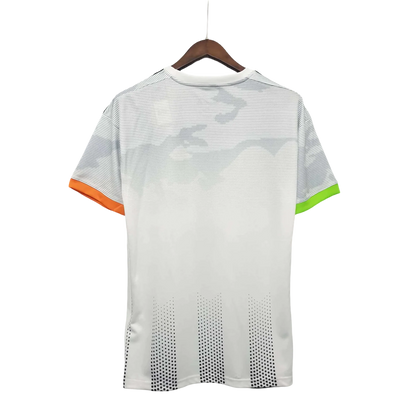 https://cdn.shopify.com/s/files/1/0826/7228/8075/files/juventus-palace-jeep-special-version-531658.webp?v=1741197274